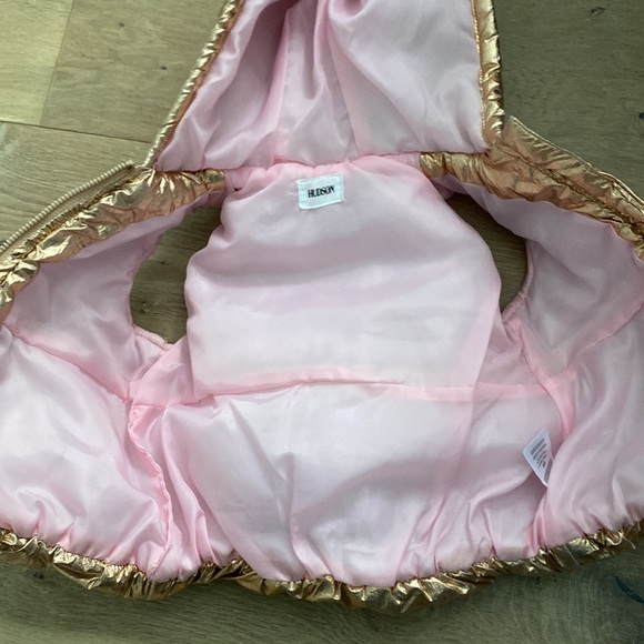 HOST PICK!! Toddler Girls Hudson Gold Colored Vest and Jeans Set - Picture 3 of 11